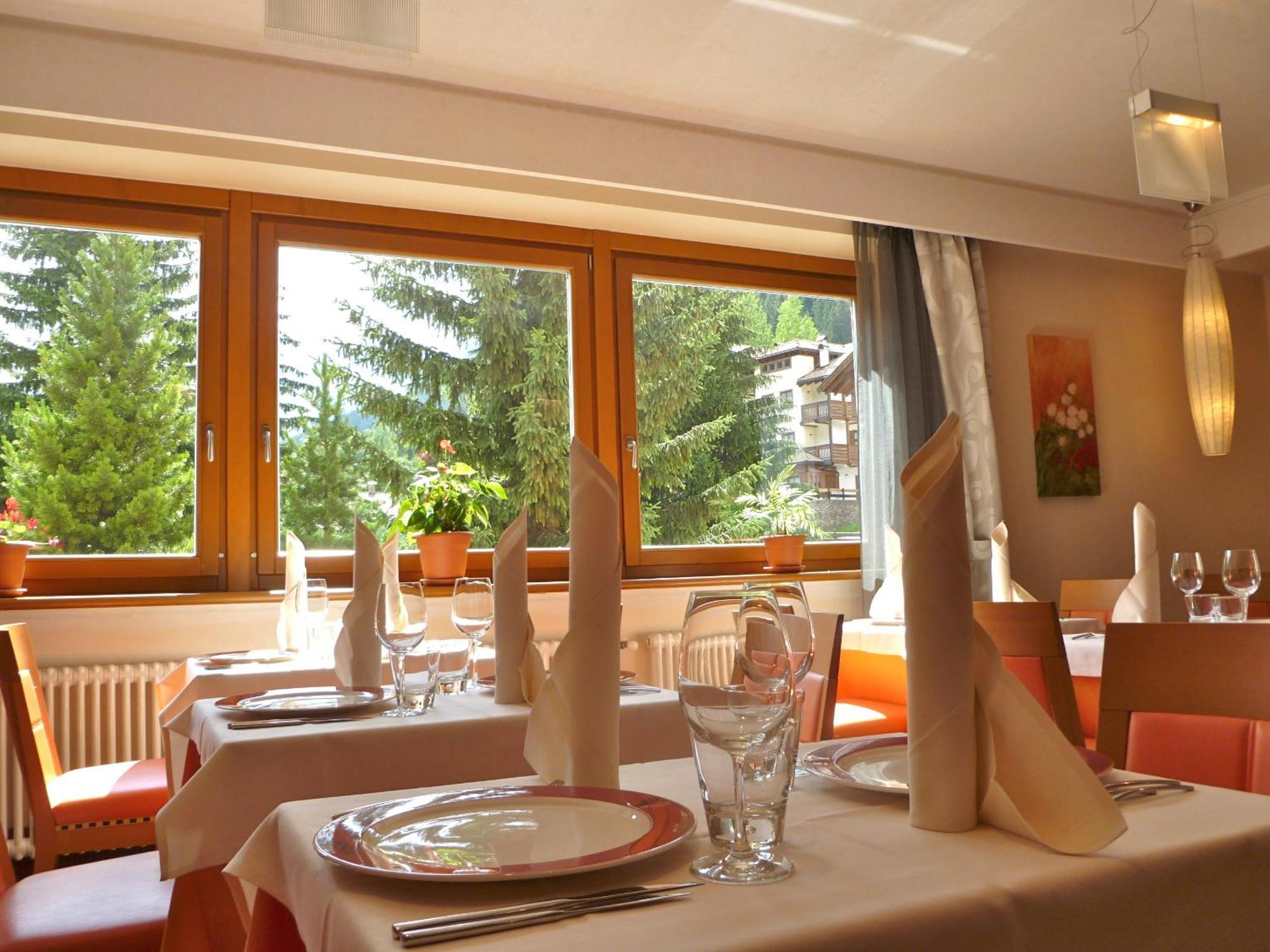 Relais San Giusto Hotel Campitello di Fassa Exterior foto